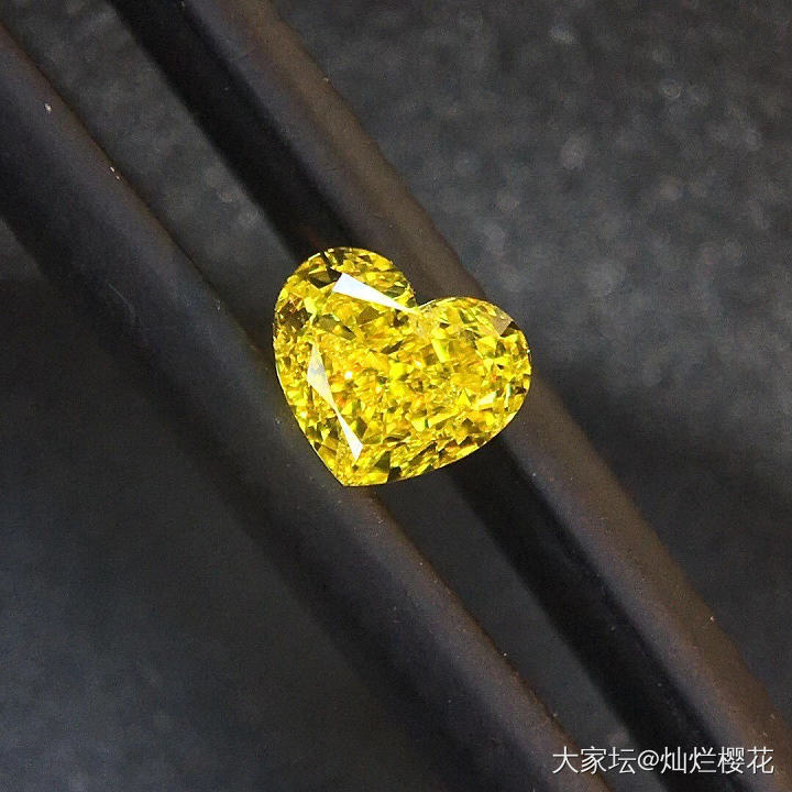 GIA 1.00ct  FVY  I1  VG  VG  N
顶级艳彩黄钻  净..._彩钻