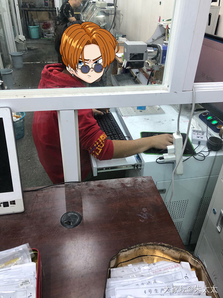 关于上次出闲置没有钢印和证书被说假货.这个证书够权威吗？