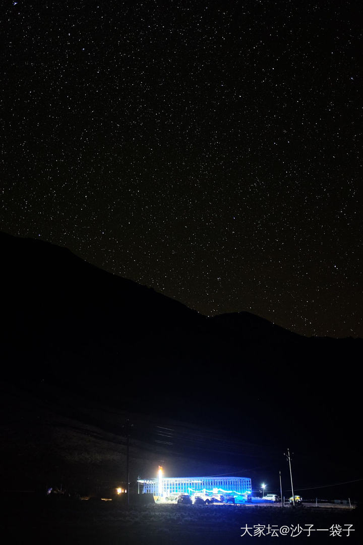 前些天藏区旅行，看看大自然的鬼斧神工。然后心灵得到了净化，无欲无求了，双十一省钱..._旅游