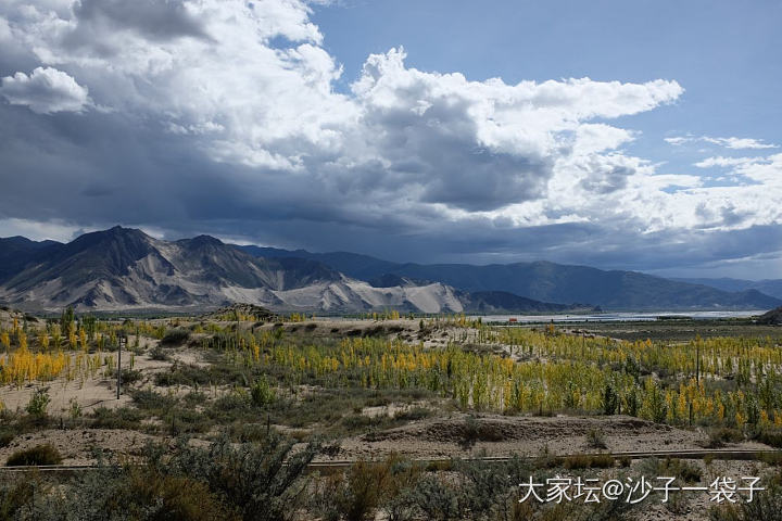 前些天藏区旅行，看看大自然的鬼斧神工。然后心灵得到了净化，无欲无求了，双十一省钱..._旅游