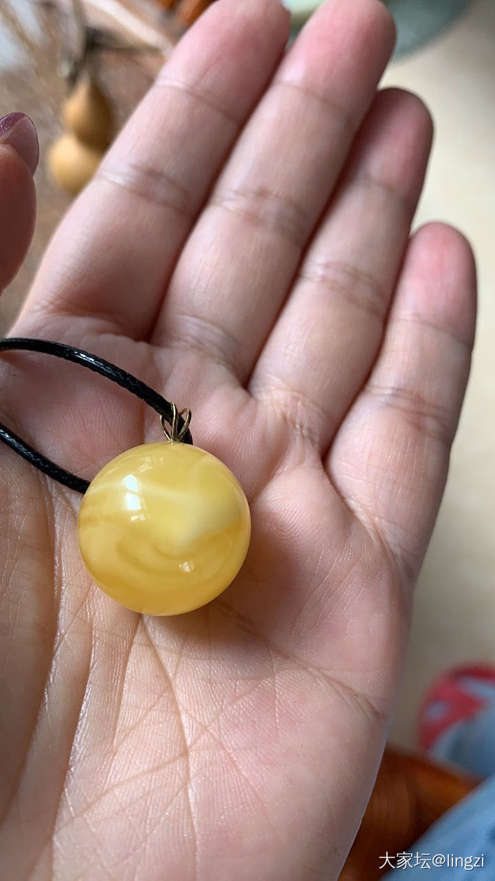 悦己的一天！_琥珀蜜蜡
