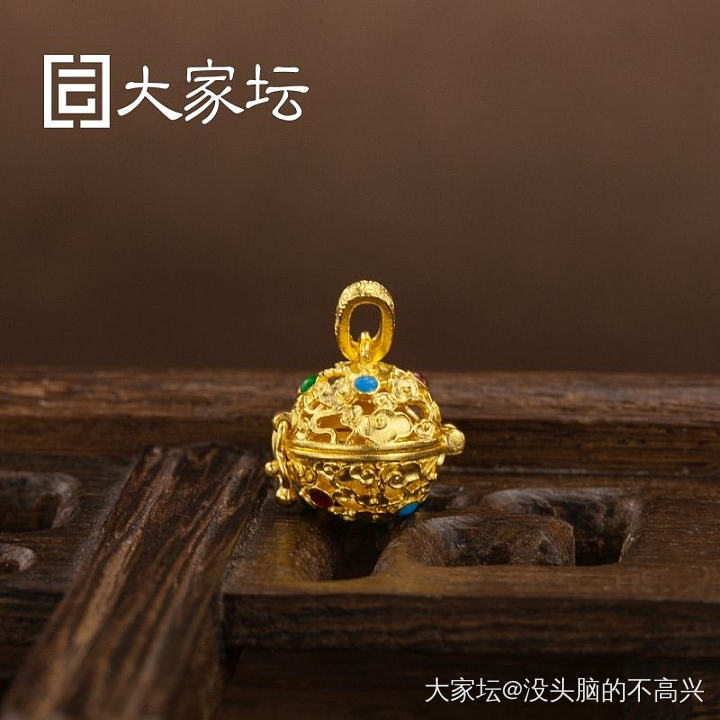 玲珑香囊已经人手一个了吗？还有人想参团吗？_拼团预定金