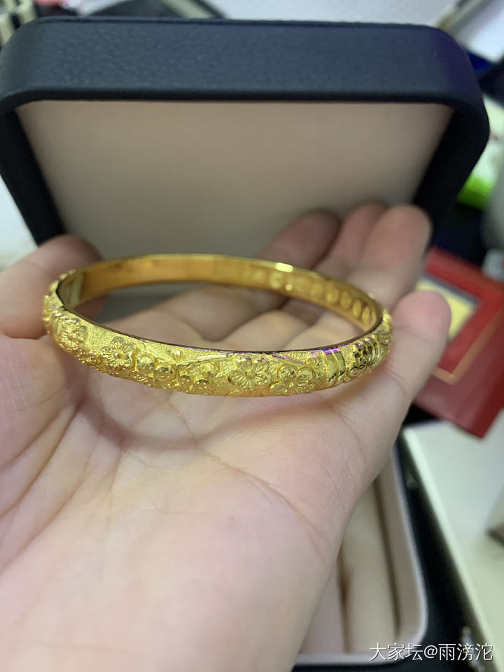 小户人家手镯盒子都没满。😭。为出货求金币。
