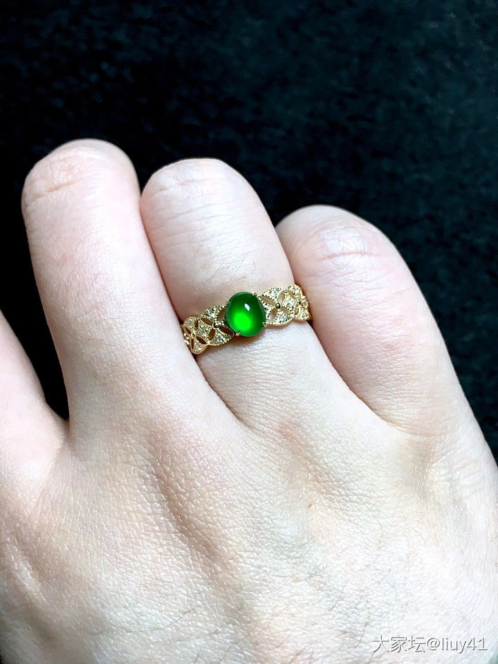 求小绿蛋戒指镶嵌款式！尺寸五点多，送金币！_求款式翡翠