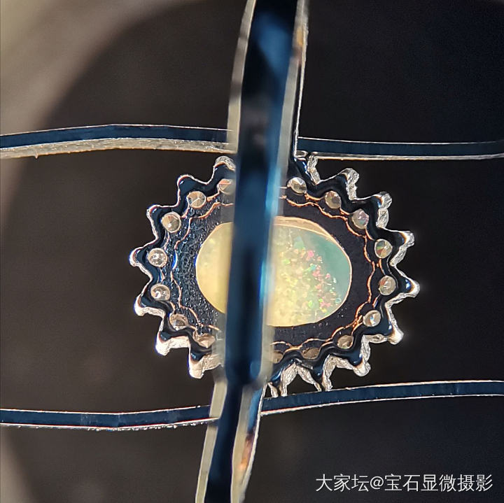欧珀的变彩，甜甜的糖果色。_欧泊彩色宝石
