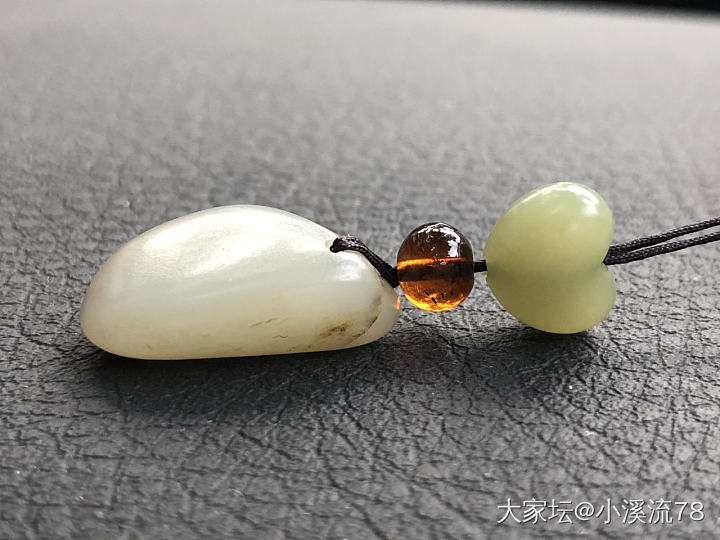 来来来 秀出你的手机挂件_和田玉