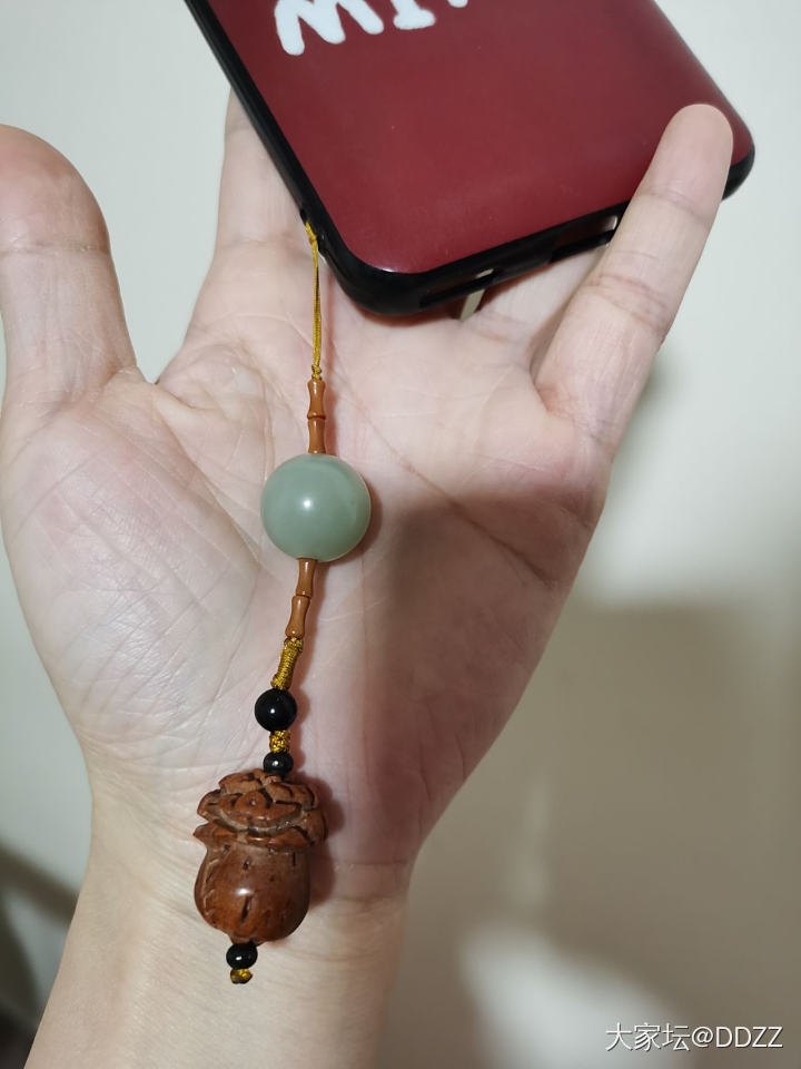 来来来 秀出你的手机挂件_和田玉