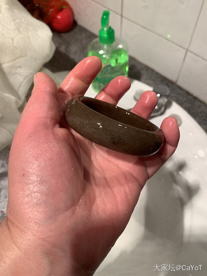 今天就能收到了，开心因为明天我的生日礼物，😄_和田玉