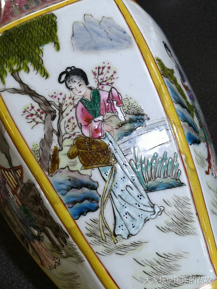 清光绪-粉彩珐琅釉《金陵十二钗》对瓶（1）_陶瓷