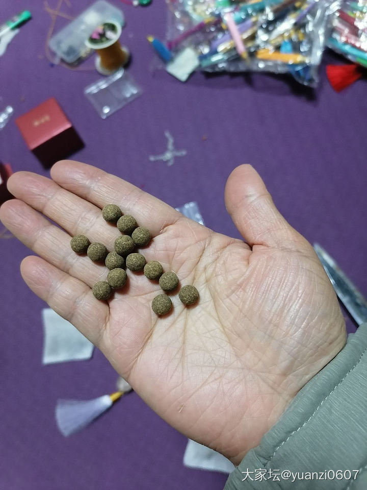 香囊包挂，里面放香丸，过年送人可喜庆了_挂饰