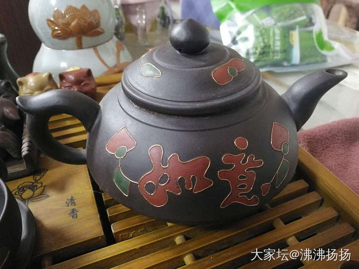 紫砂胎掐丝珐琅彩壶？_茶道