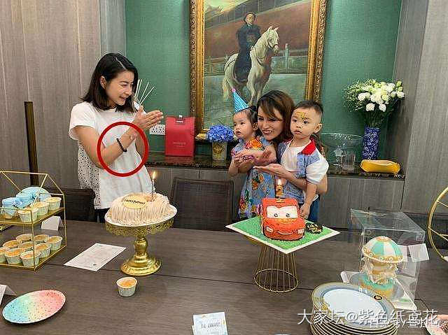 有钱人的世界_手链奢侈品