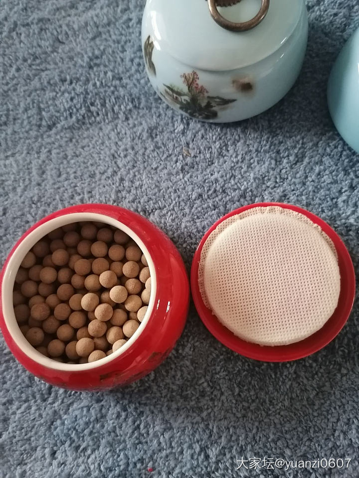 装香丸的小瓷瓶_陶瓷