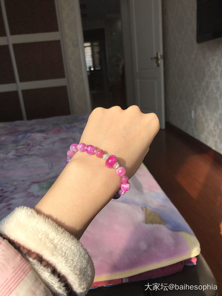 桃红不服气_珠串舒俱来