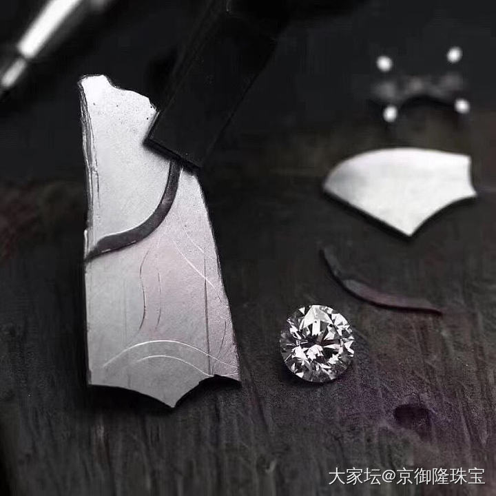 挑选钻石💎小常识_钻石