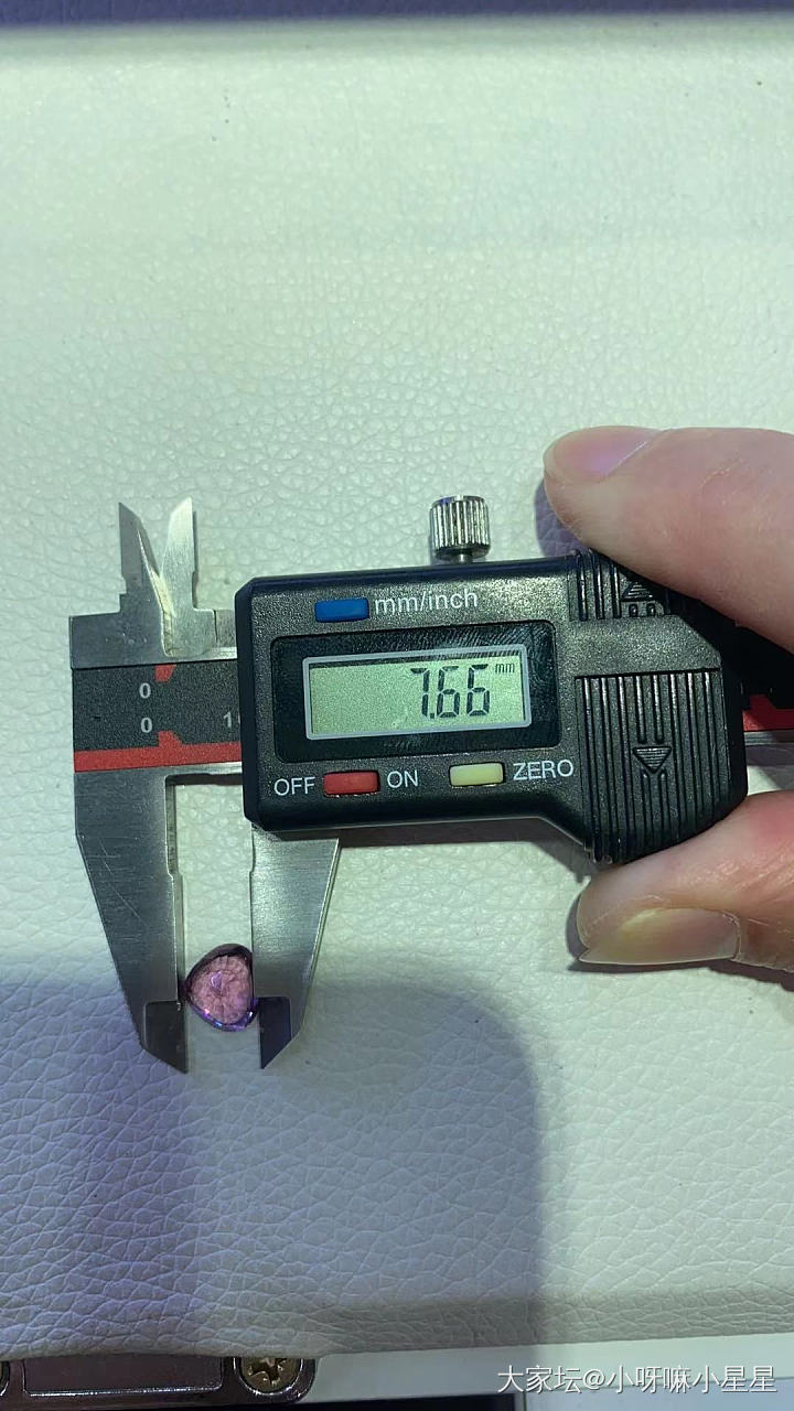 请问这颗粉色尖晶石能拿吗_尖晶石