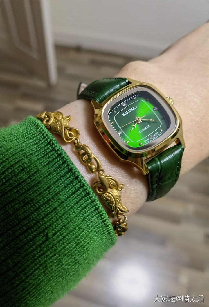 跟风买的小绿表_手表