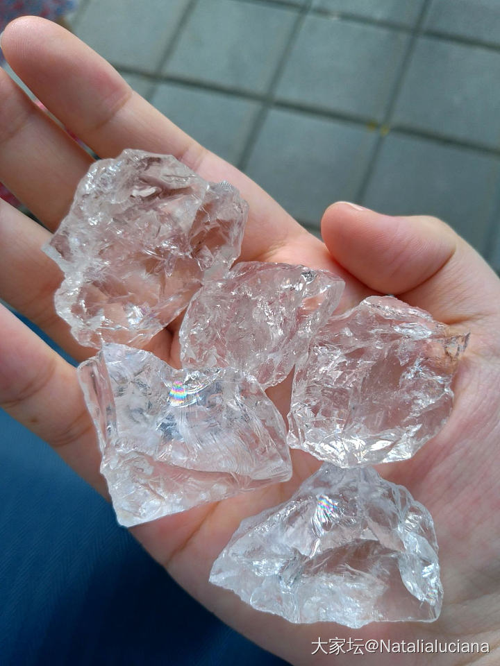 喜欢白水晶的姐妹们，说说你们为什么喜欢_白水晶水晶