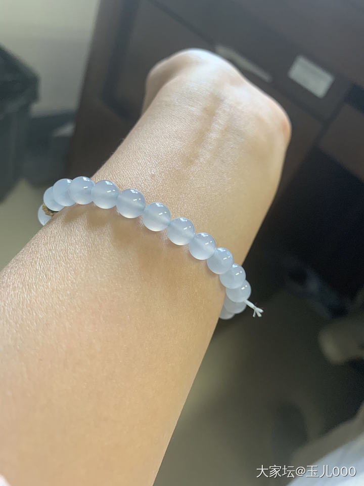 这串莫西沙，大家能帮我掌一下眼么？谢谢_珠串翡翠