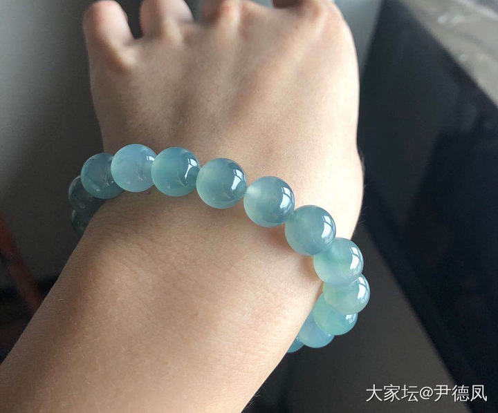 这串莫西沙，大家能帮我掌一下眼么？谢谢_珠串翡翠