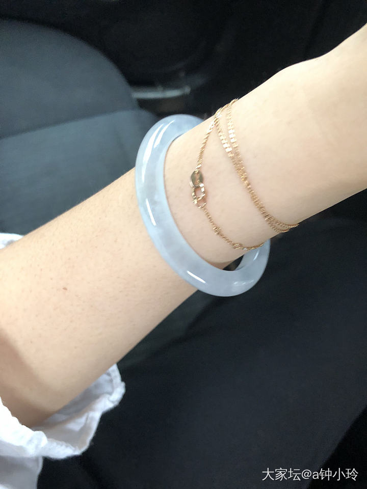 来来来 秀秀你的镯子最美和最丑的样子吧😁_手镯翡翠