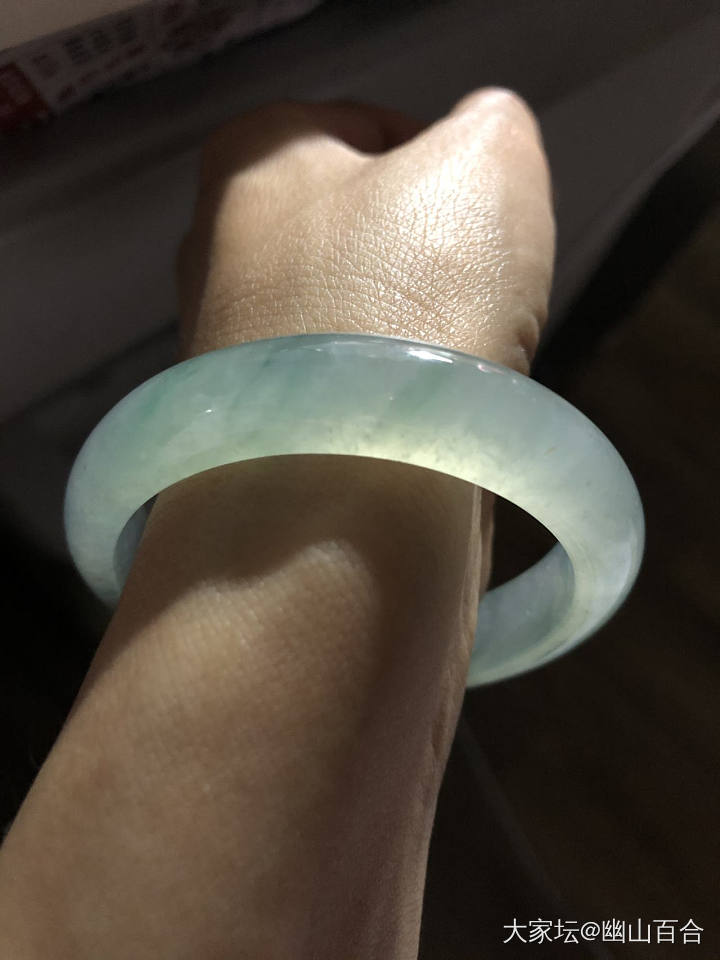 来来来 秀秀你的镯子最美和最丑的样子吧😁_手镯翡翠