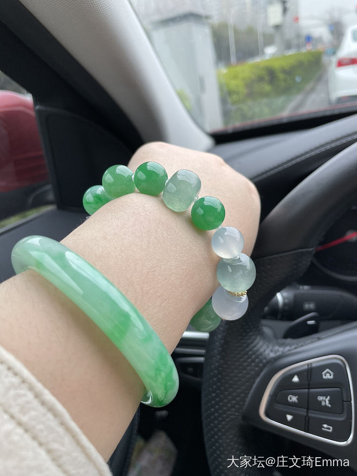 车里光线真的好，秀一个心头好_翡翠