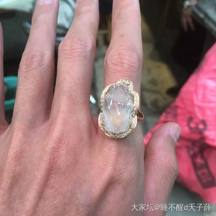 求戒指款式，最好带图，蟹蟹姐妹！回复的亲会发财哦，当然看到的亲都发财哈_翡翠