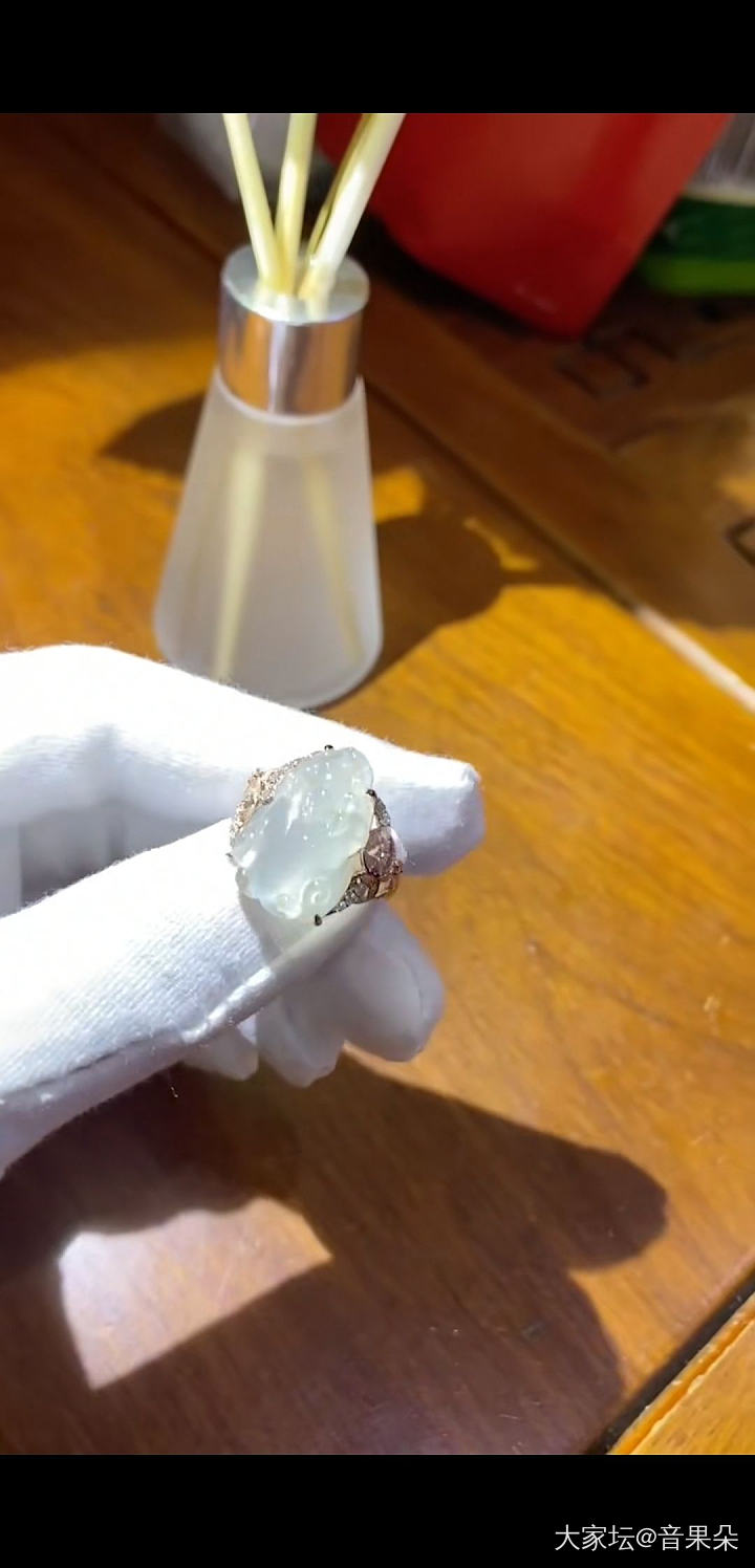 求戒指款式，最好带图，蟹蟹姐妹！回复的亲会发财哦，当然看到的亲都发财哈_翡翠