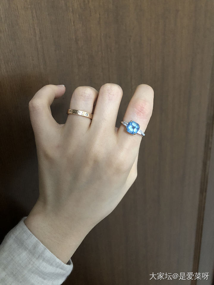 圣玛利亚海蓝宝戒指_彩色宝石戒指