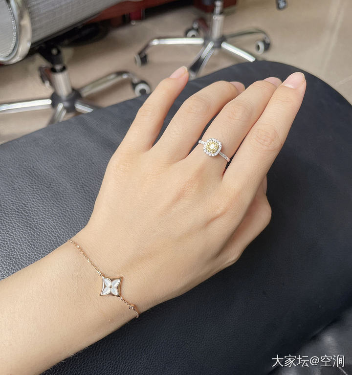 一周过半 适合上班时搭配的精致小物_钻石