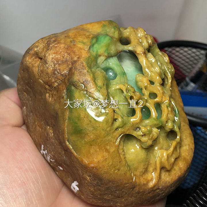 大码砍黄夹绿，里面爆色_原石