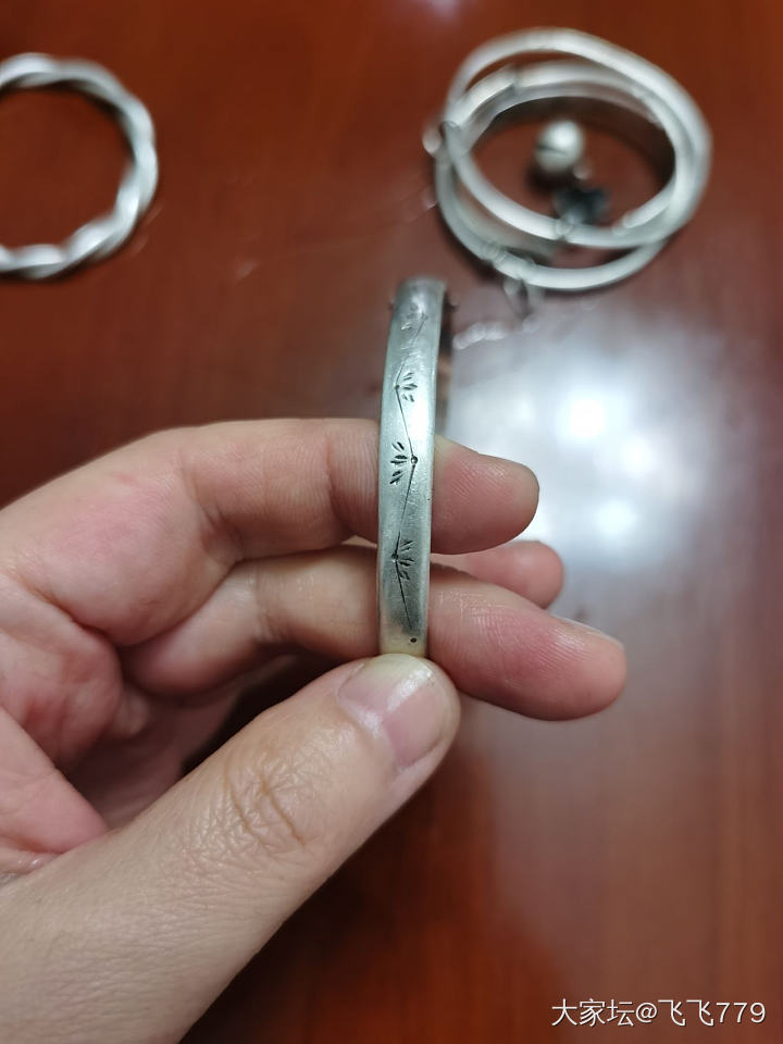 煮银了！成功！
用坛子里的方法，煮银成功！奶奶给的小麻花，我出生时外婆送的一对小..._银