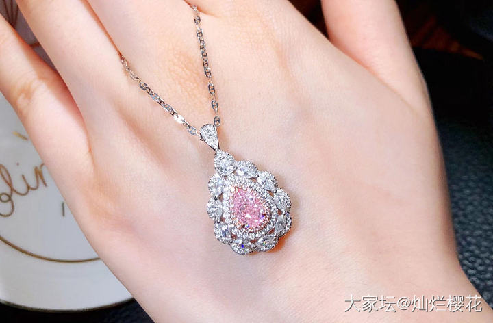 1克拉粉钻戒指+吊坠两戴款，Light pink SI1 豪镶配钻1.515克拉..._吊坠戒指彩钻