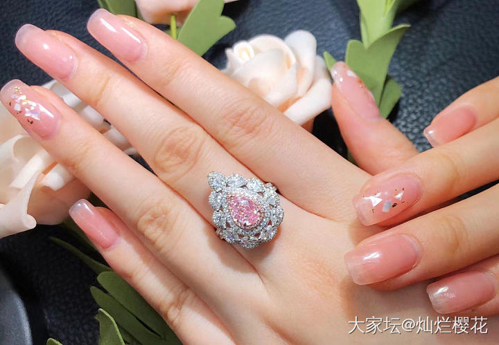 1克拉粉钻戒指+吊坠两戴款，Light pink SI1 豪镶配钻1.515克拉..._吊坠戒指彩钻
