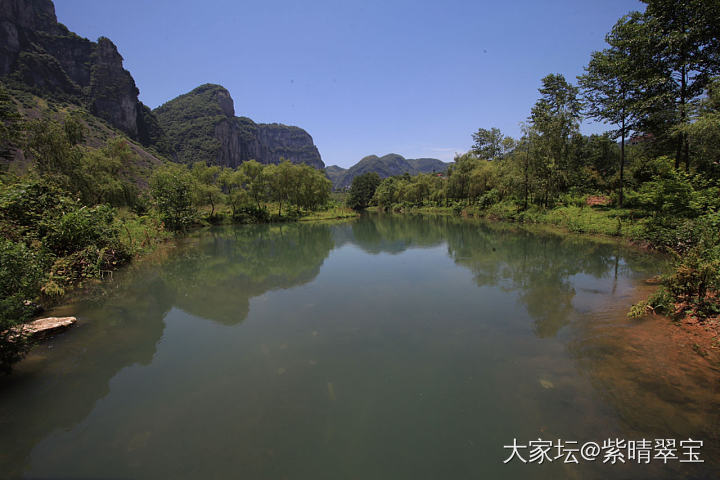 心情很低落，快四十岁了还这样被情绪左右，感觉自己太low了。。。