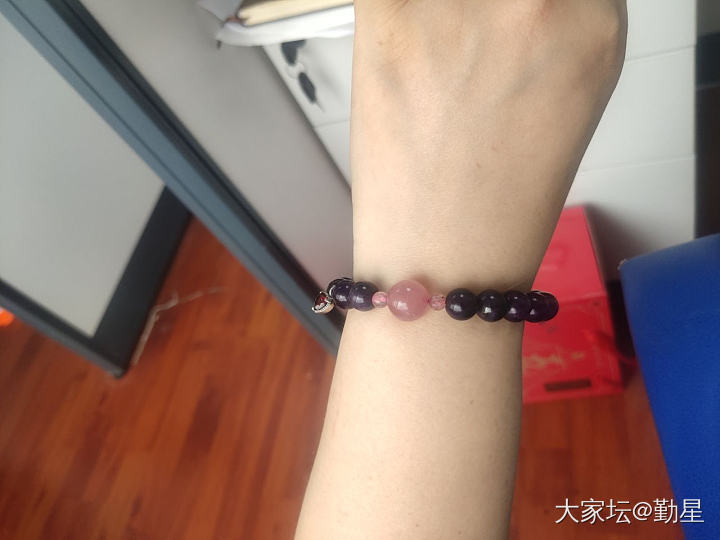 怎么一拍就拍黑了_珠串舒俱来