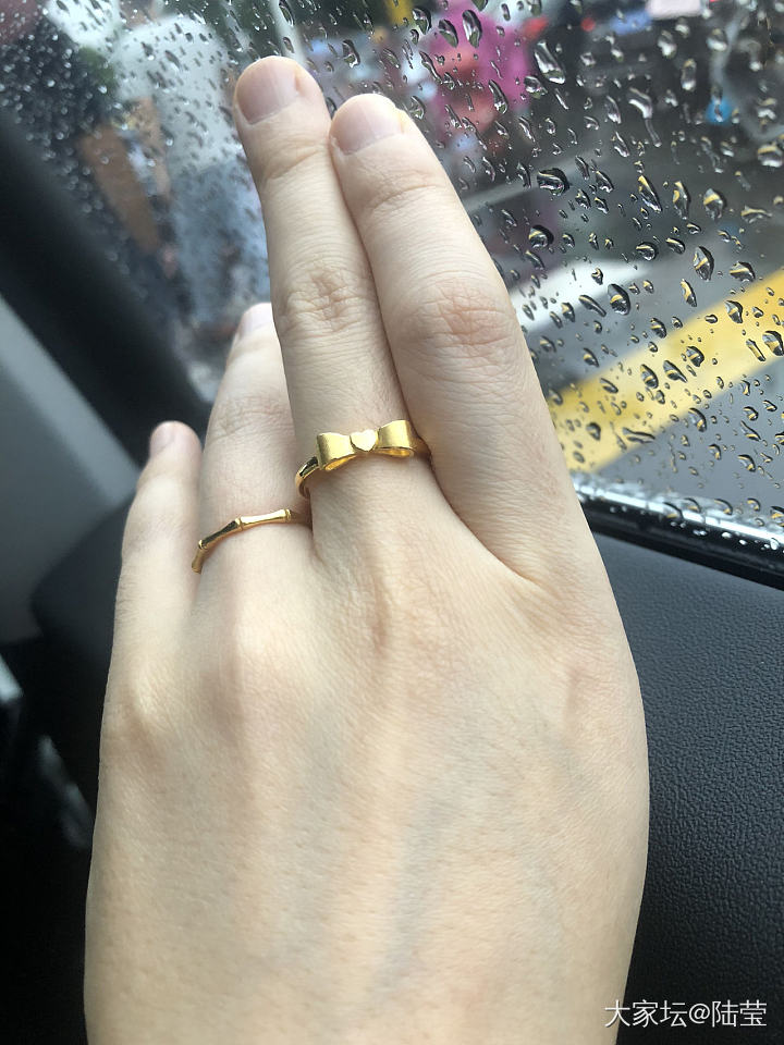618第二波不是羊毛的周大福蝴蝶结戒指_周大福金