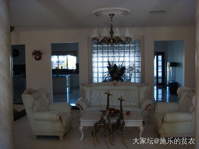 曾经住过十个晚上的新家

这些照片从qq空间得来，空间里的这部分照片是为了留念失...