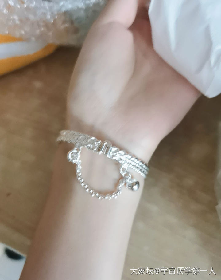 秀一下刚到的银镯，好康