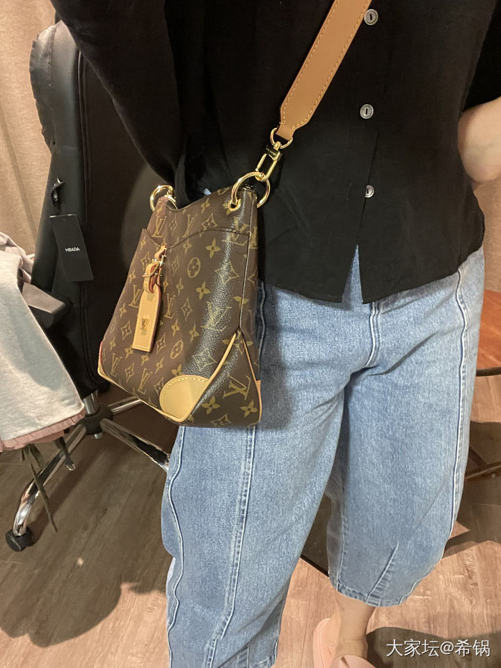 这样搭配土吗_包包路易·威登