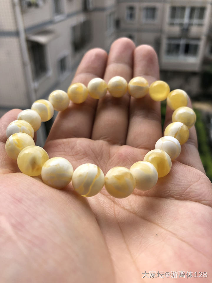 给这个小可爱建个对比贴_珠串琥珀蜜蜡