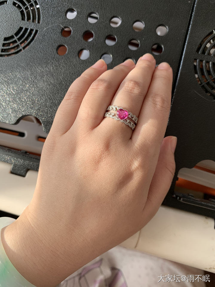 3颗尖晶1颗粉蓝宝选哪个？我又来啦～_蓝宝石尖晶石