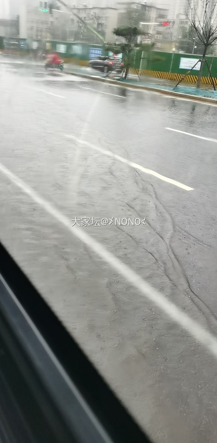 关于这次暴雨的后记
2021.7.20 郑州经历了千年一遇的大暴雨
大到什么程度..._闲聊