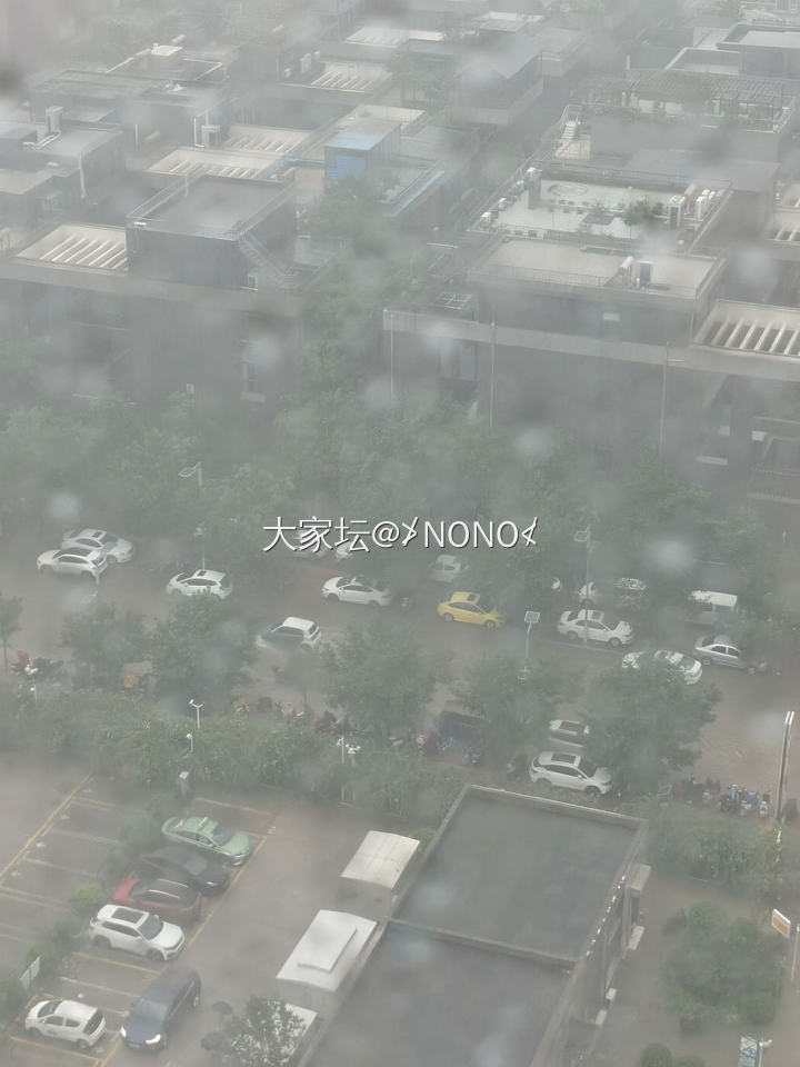 关于这次暴雨的后记
2021.7.20 郑州经历了千年一遇的大暴雨
大到什么程度..._闲聊