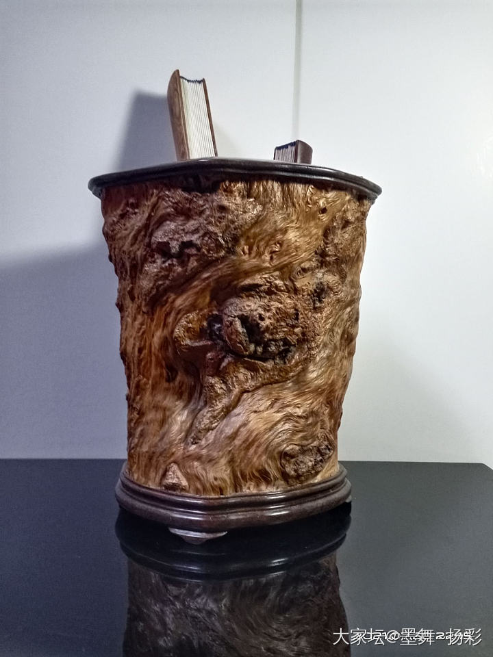 荔枝木笔筒_笔筒