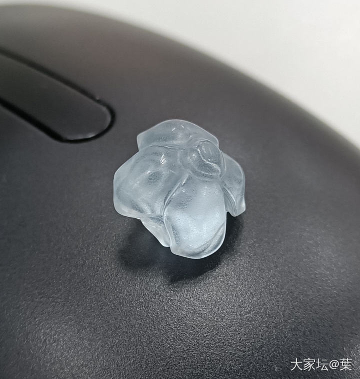 手工雕刻的人造玻璃_人造饰品