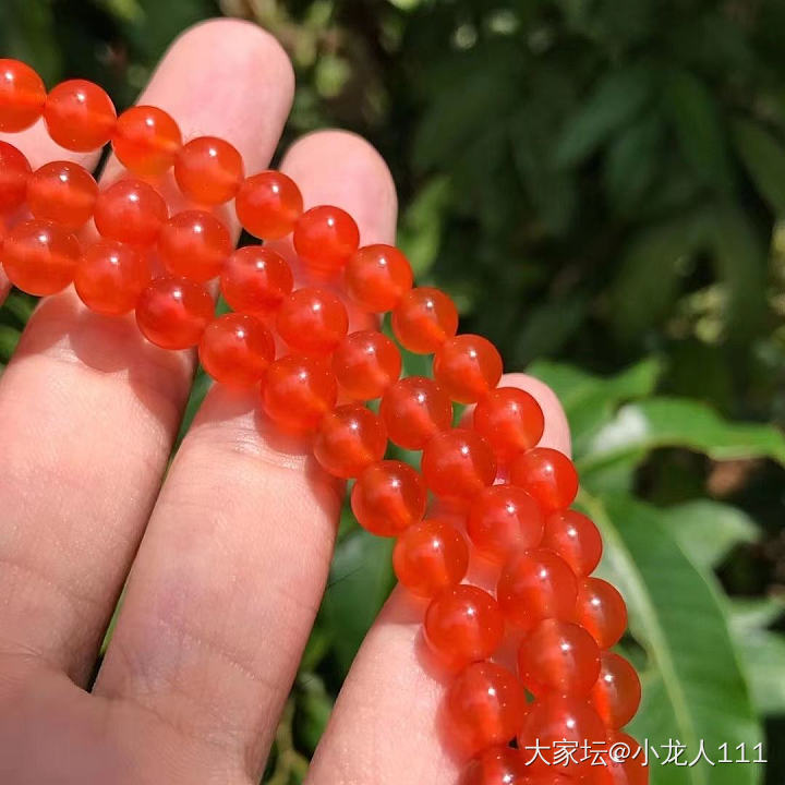 麻烦南红玛瑙玩家帮忙看看，这串是天然保山南红玛瑙料子吗？？_南红