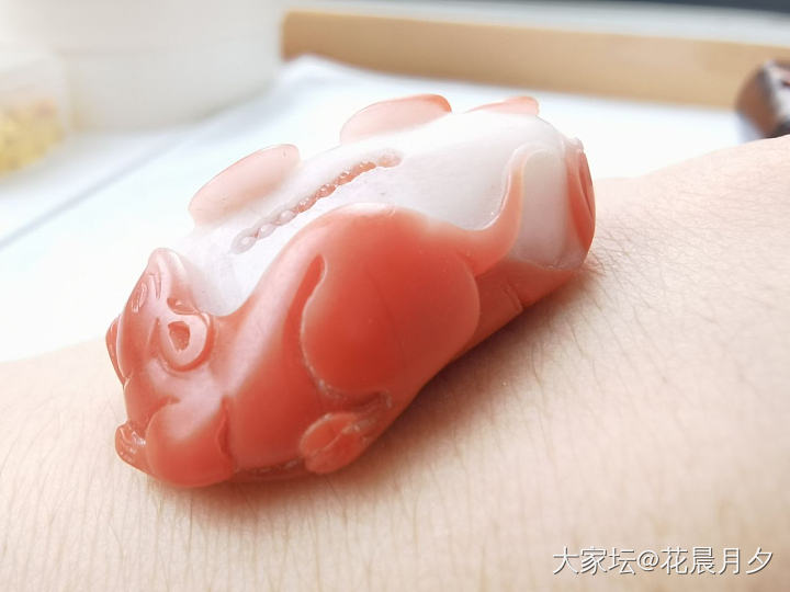 麻烦南红玛瑙玩家帮忙看看，这串是天然保山南红玛瑙料子吗？？_南红