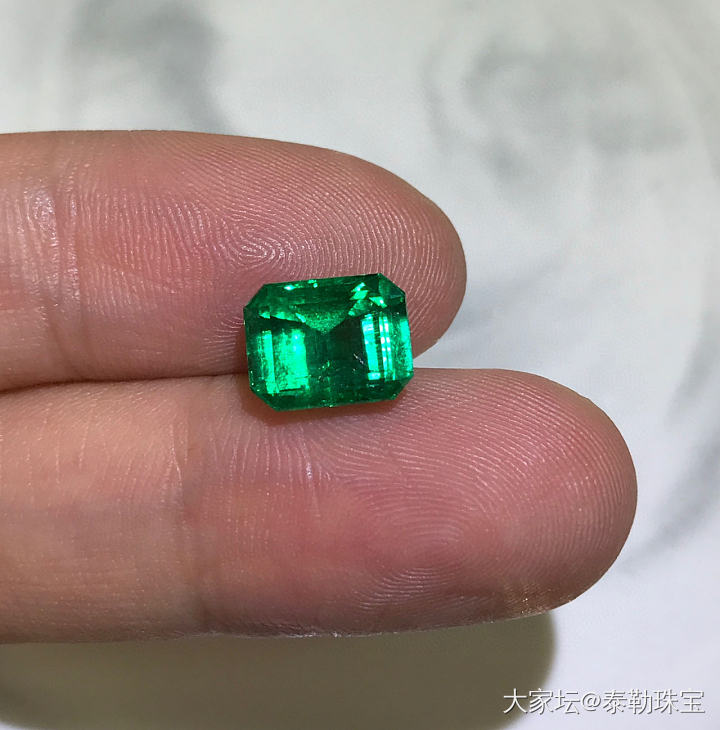 【泰勒彩宝】2.7ct 祖母绿裸石精品_祖母绿
